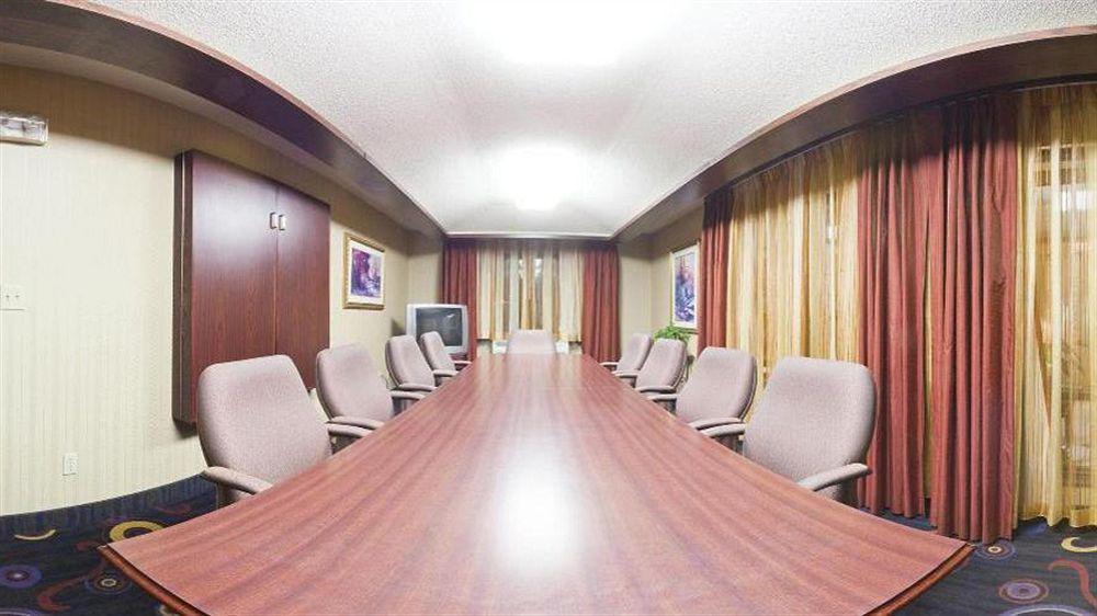Holiday Inn Express Hotel & Suites Minneapolis-Golden Valley By Ihg Saint Louis Park Ngoại thất bức ảnh